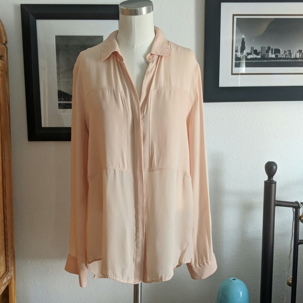 {Theory} Blouse Size Medium